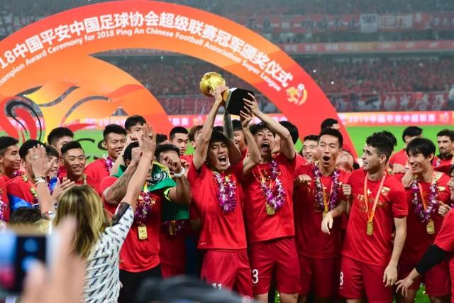 王晓瑞：2025 四大耳光打醒中国足球的现实